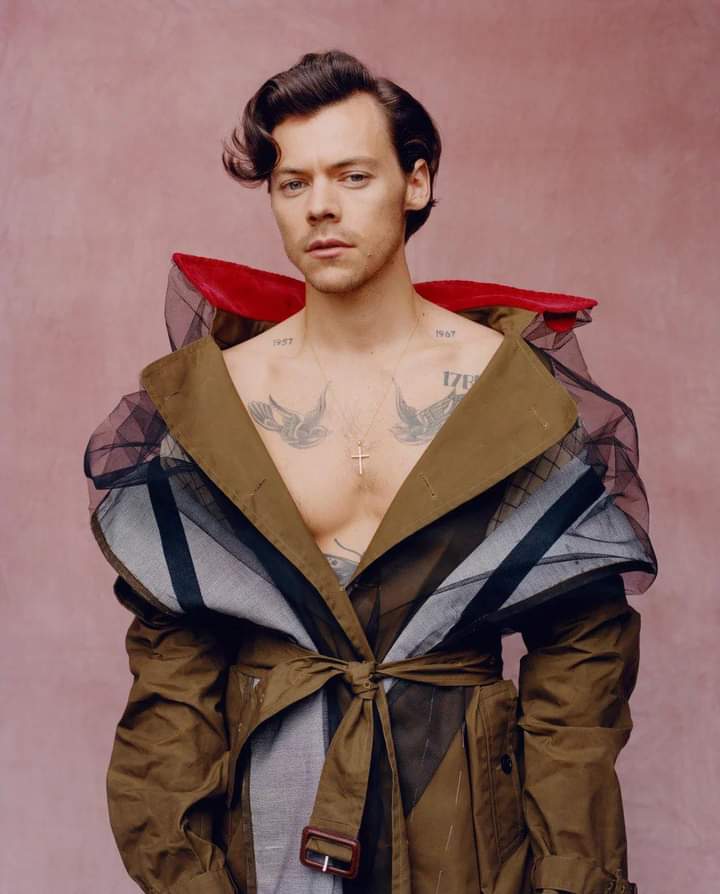 Angelo_0027's tweet photo. #Golden by Harry Styles #AMAS #AmericanMusicAwards 
Diosito, tirame la bendición de que gane el Harry, muchas gracias TPWK<3 https://t.co/nyIyMLX9hk