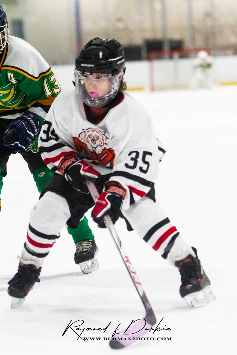 HockeyPhoto's tweet image. @MoonHockey MiddleSchool vs @DeerLakesHockey MS 11/06/2002 at @BaierlIce Complex.  All photos can be found at:  durmaxphoto.com/Hockey/Moon-Ho… @PIHLhockey @PghHockeyDigest #photography #sportsphotography #highschoolhockey @MoonAreaSD @MoonTigersAD