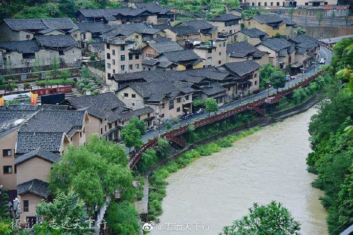 fujiantravel's tweet photo. Xiadang Village in #Shouning County is a tranquil and mountainous place where it is cool and moist. It is a good destination for hike and summer escape. It can be really rewarding to increase your mileage, see less-trafficked vistas, and spend more time in nature. #寿宁 #下党乡 https://t.co/pdi0Ci6dZb