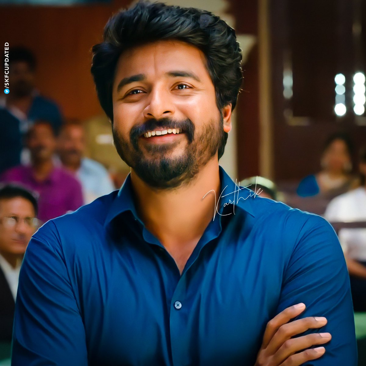 karthikkfbc's tweet image. Good Morning 💙✨

Have A Great Day🤠❤

#PrinceSK || #Doctor || #Mrlocal 

@Siva_Kartikeyan 💙✨