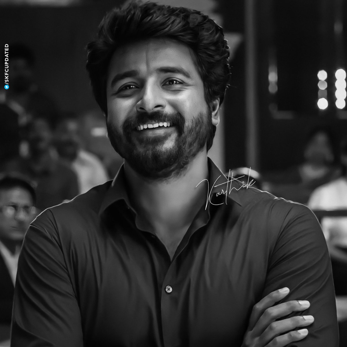 karthikkfbc's tweet image. Good Morning 💙✨

Have A Great Day🤠❤

#PrinceSK || #Doctor || #Mrlocal 

@Siva_Kartikeyan 💙✨