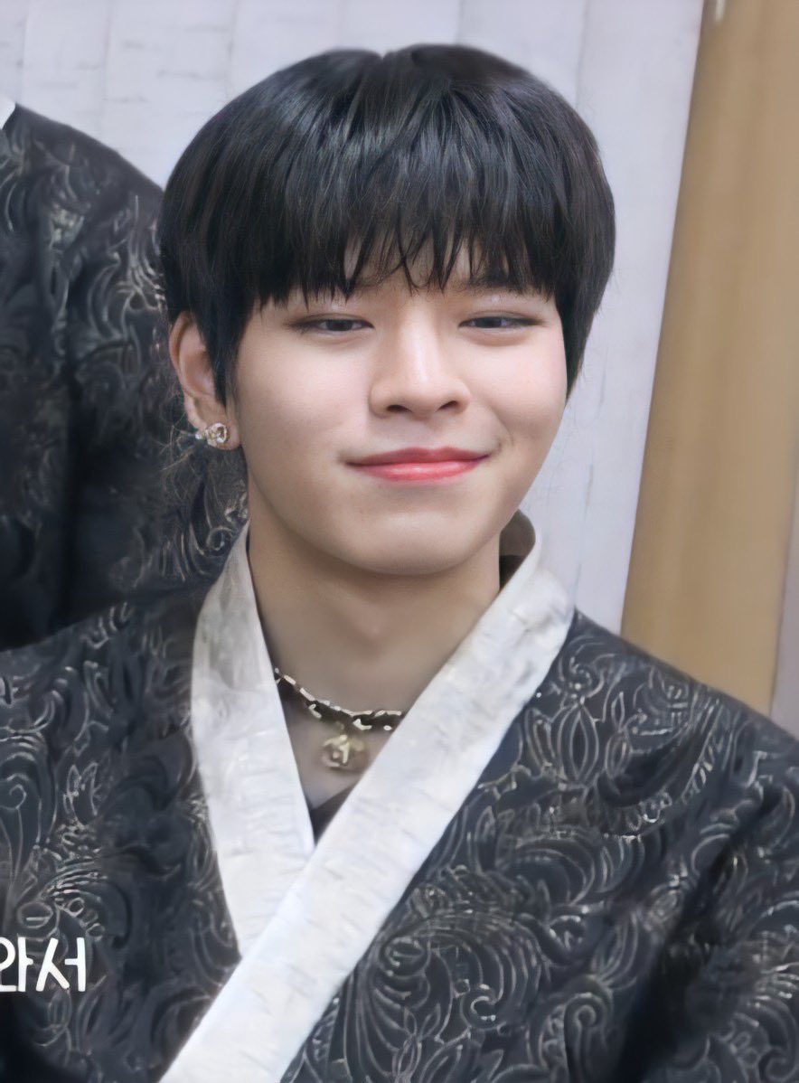 when seungmin smirks— a thread