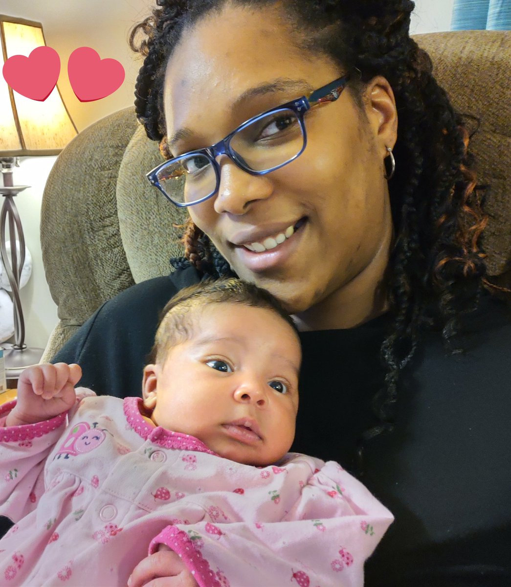 CarrieRo3o's tweet photo. Haven't introduced this little blessing on Twitter yet. We love her so much! Born November 1st! #fouranddone #momof4 #momsohard https://t.co/9nqMqwta40