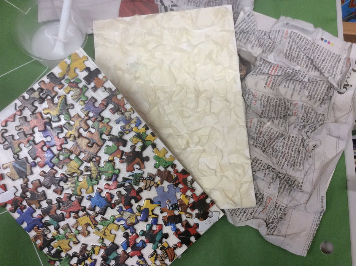 <a href="/National_Y3/">National Year 3</a> art project is well under way...first step, choose your background texture.