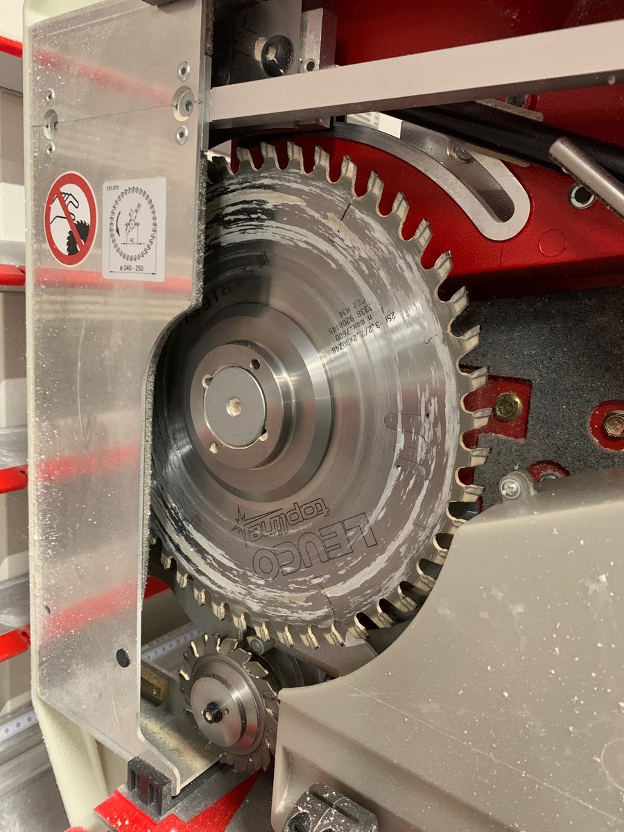 tm_machinery's tweet photo. Great to see #Martinspeed's new Striebig COMPACT vertical panel saw in its new home!
#Striebig #TMMachinery #MartinSpeed #StriebigCompact #VerticalPanelSaw https://t.co/iQZjG4B9AB
