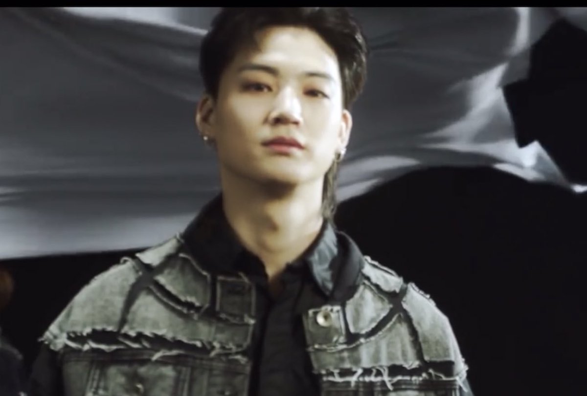keith_shaniaaa's tweet photo. LIM JAEBEOM ARE YOU FCKING REAL??? ARE Y’ALL KIDDING ME THIS MAN - 😭😭😭😭

#Dday_GOT7_BreathRelease
#GOT7_Breath   
#GOT7_BreathofLove_LastPiece   
#GOT7   #갓세븐 @GOT7Official https://t.co/HvSTeiZm4u
