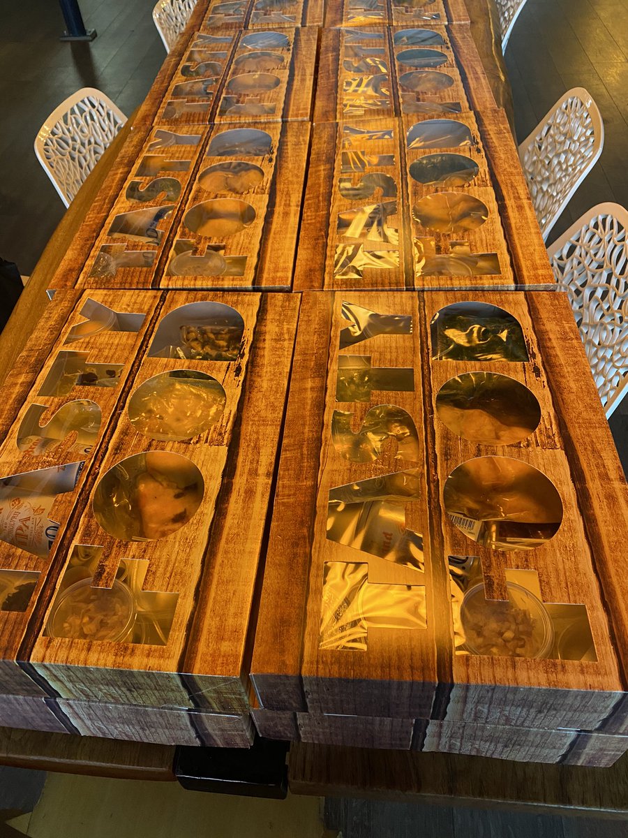 Zaterdag 28 november weer live cooking vanuit de mooiste locatie.
Geef je op via info@beachclublemmer.nl wij doen de voorbereiding van een heerlijk 3 gangen diner en via een live verbinding gaan we samen koken.  34,50 p.p.