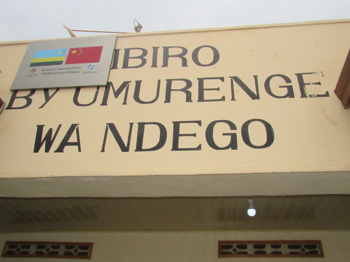 KayonzaDistrict's tweet image. #Ndego ni umwe mu mirenge 12 igize akarere ka #Kayonza. Wabayeho nyuma ya jenoside yakorewe abatutsi mu 1994, ubutaka buwugize bwahoze buri muri pariki y’#Akagera, ubu ukaba ukorerwamo cyane cyane ibikorwa by’ubuhinzi n’ubworozi, kandi ukaba warihuse mu iterambere.