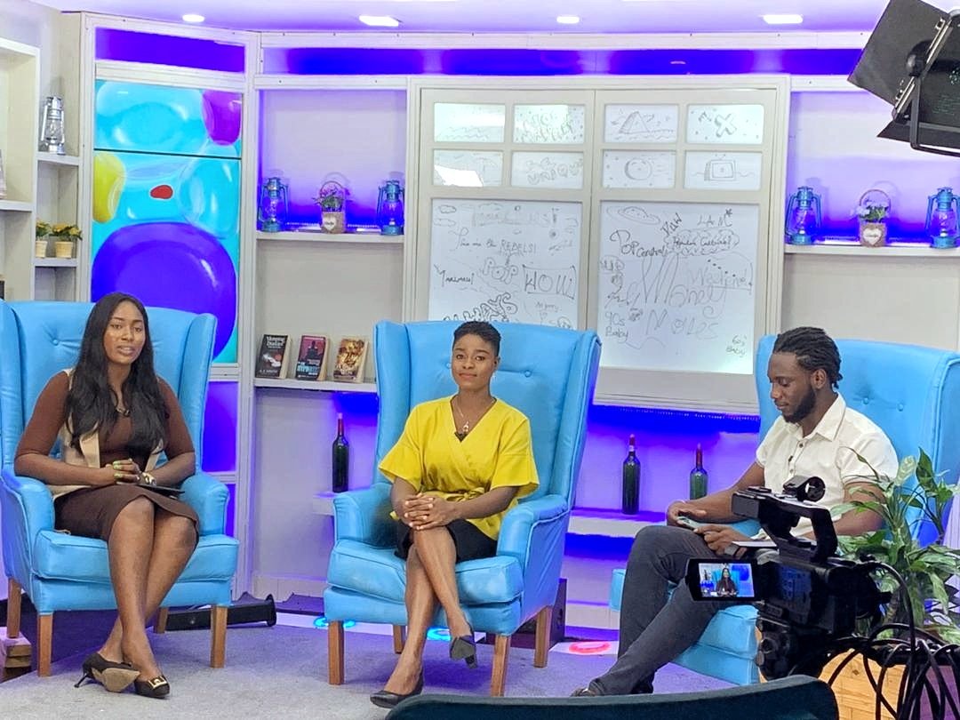 AnetaFelix's tweet image. Thank you @tfaafrica for having me on The Future Award Pre-Show on @popcentraltv 😍 It was amazing sitting with @tounbanjo and @lajumabiaku @loganfebruary @biolaolaore 
#AnetaFelix #TFAA #TFAA15 #TheFutureAward