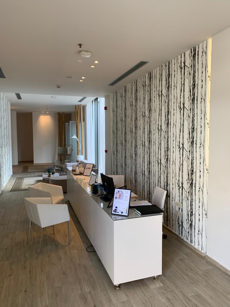 WallacePrint's tweet photo. Our latest high quality 1 PIECE wall wrap installed by our fitting team in a brand new Spa in London last week, a great way to draw your customers in!  #printingindustry  #designyourown  #advertising  #wallpaper  #walldecoration  #wallgraphics  #wallartdecor  #London https://t.co/qw9W6LLGS0