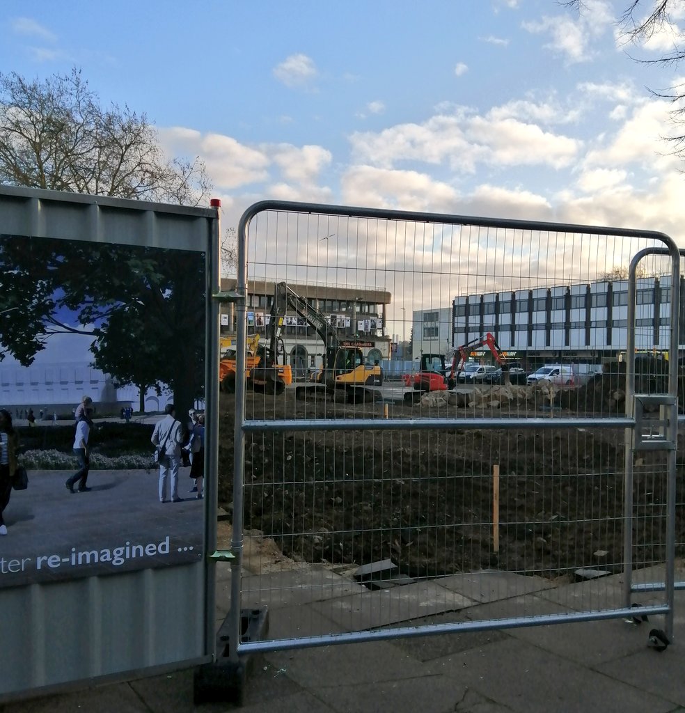 EmGibbon's tweet photo. All a-go-go in Kings Square! #Gloucester #regeneration #reefgroup https://t.co/9aFHehgUpW