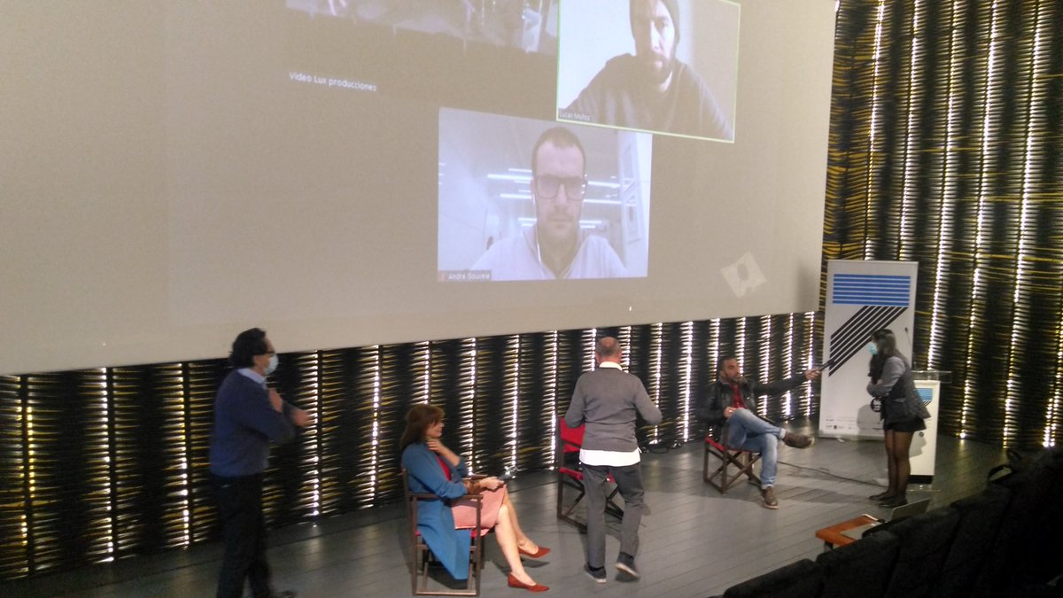 bid_dimad's tweet photo. A punto de empezar la 7Bid20 con la mesa Innovacion y diseño: el mobiliario más allá del mobiliario.
Bienvenid@s!
.
#diseño iberoamericano #bid20 #bid2020. https://t.co/PDncSuR5Bh
