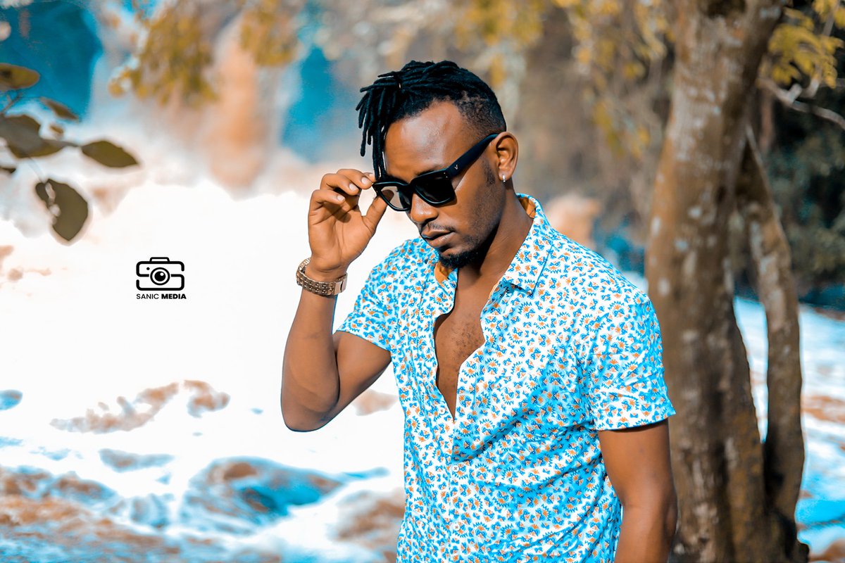 PolytPolo's tweet photo. #OutdoorPhotography | #Canon | #OutdoorPhotography | #DreadlocksChallenge
Shot & Spiced By: #SanicMedia ๐ธ
LOCATED: At Easyview Complex, Mbarara | TM: F36
โ๏ธ: 0778415015 | 0752005997 https://t.co/FCrbPTedUu