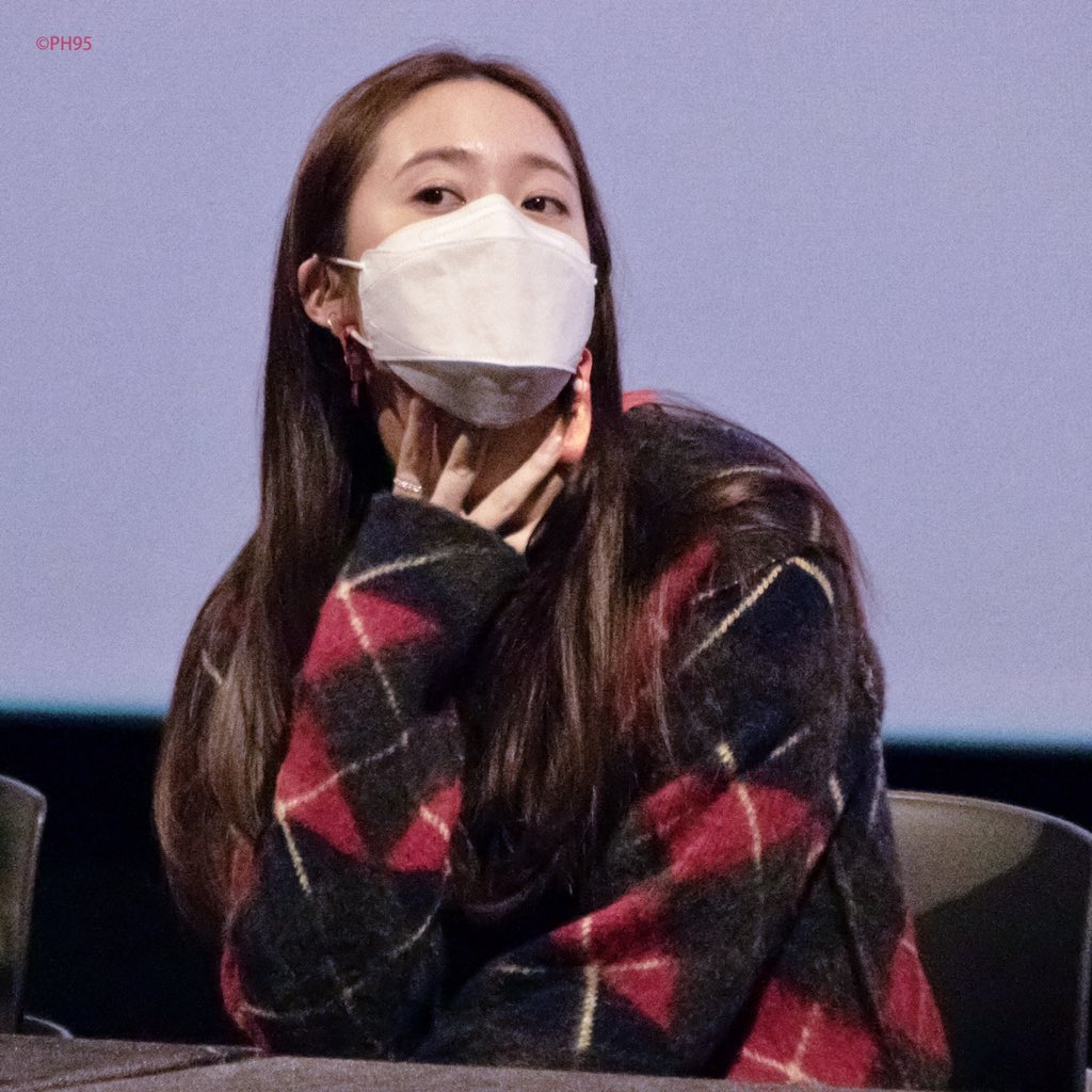 ph090905's tweet photo. 201122 #애비규환 
CGV 용산아이파크몰 GV

#정수정 #크리스탈 
#JungSooJung #Krystal https://t.co/0X6n35glmo