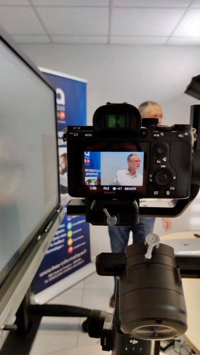 Ozil_Conseil's tweet photo. Retour en images sur le tournage récent d’un #MOOC pour @BeaInformatique auquel participaient @YricheCoffee de @LAB_Conseil ainsi que Léa Wambreuse et @Stephane_Ozil pour Ozil Conseil ! 🎥💻🎙
#vidéo #gard #occitanie https://t.co/v2WnJZ7mDd