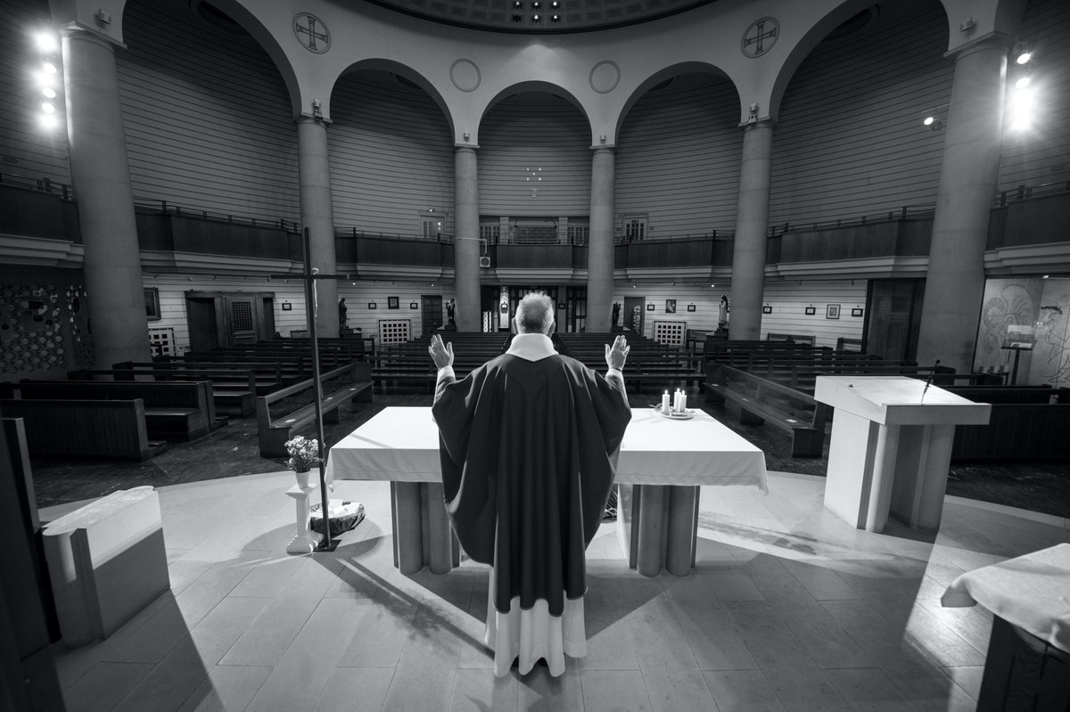  @NDFchurchLondon Notre Dame de France is the Catholic Francophone Church and Chaplaincy in London (UK) run by the Marists.  #Lockdown2  #COVID19  #faithinlockdown  #28days