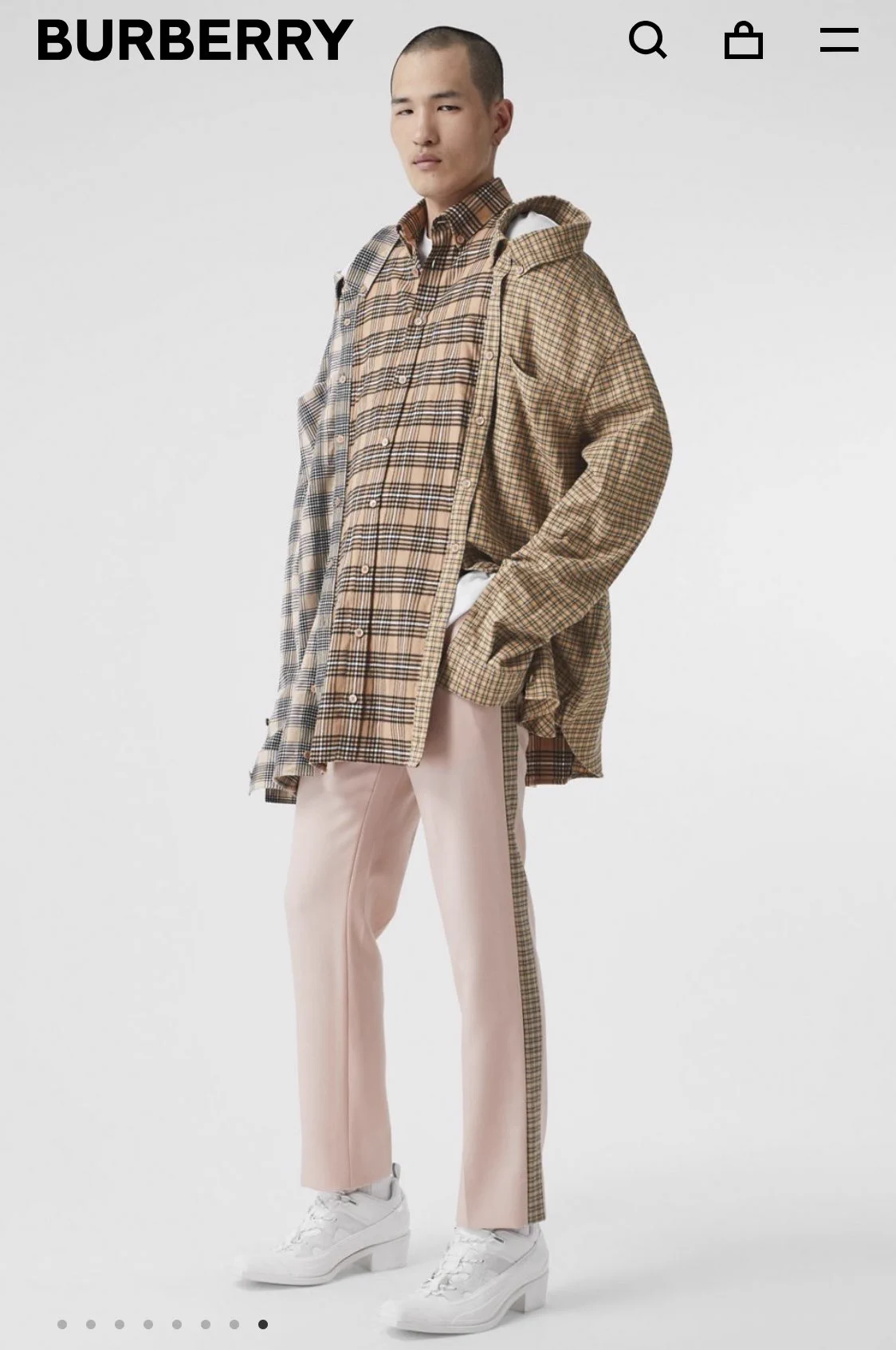 ケルベロスも着用可能？www首が3つある人でも大丈夫な服が見つかるwww