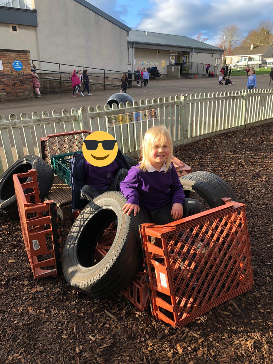 lasswadeps's tweet photo. P2 were very busy during play last week. They enjoyed working together as teams to build interesting creations! #timtheteamplayers https://t.co/aFa8qsIR1E