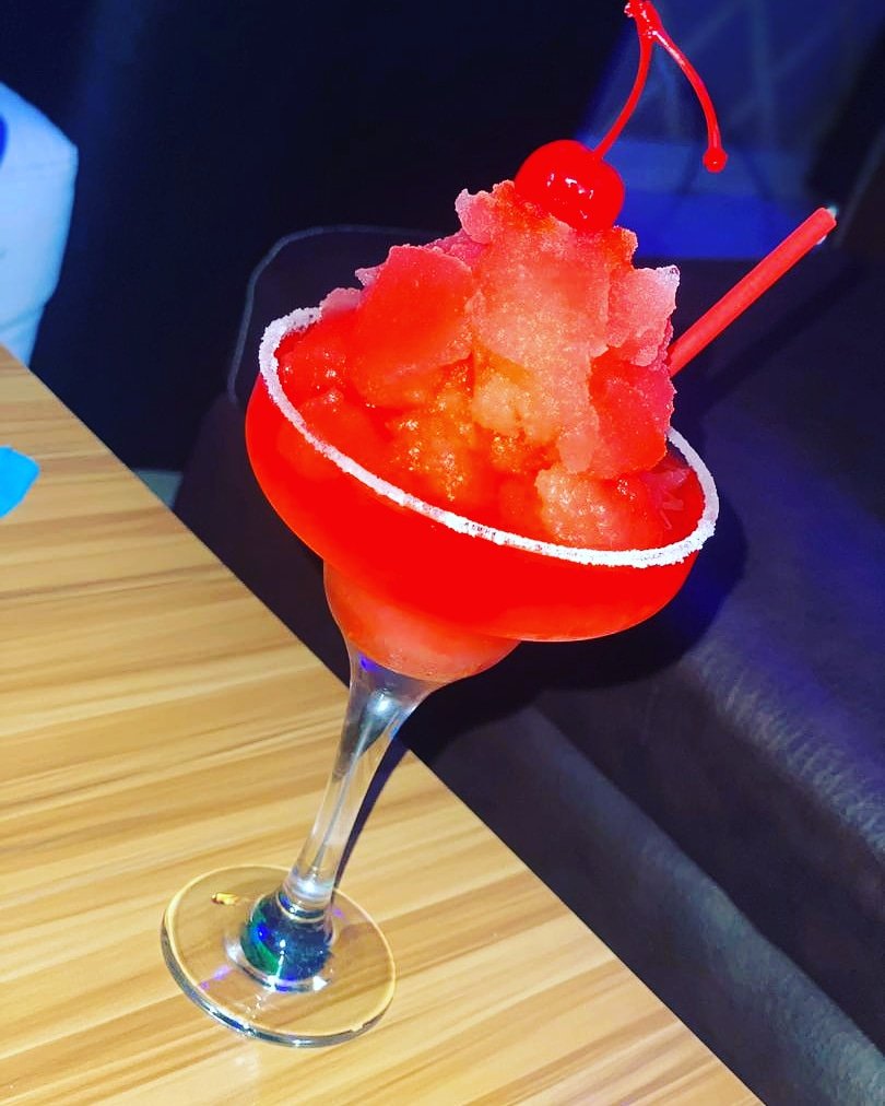 VLB_Ibadan's tweet photo. As we go on our various businesses and offices today, may we have more sales and achieve more goals than expected.
Cheers to a new week🥂

21 Universities #Motara, cardi Rolls Royce #MondayMotivation #mondaythoughts #MondayMorning #cocktails https://t.co/ar3JLLQ3qG