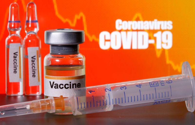 Reuters's tweet photo. UNICEF says to ship two billion COVID vaccines to poor nations in 2021 https://t.co/St8C4GBucV https://t.co/rAQchRpwTH