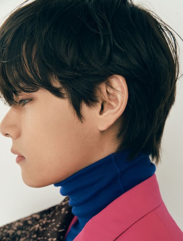 choi_bts2's tweet photo. Esquire x BTS @BTS_twt 
Jimin, V &amp; Jungkook https://t.co/AOEkm1VV04