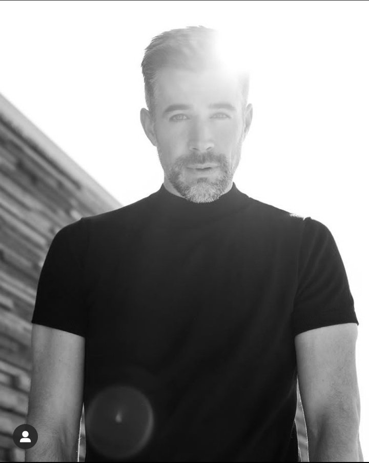 artizamel's tweet photo. @Guapazos por el estreno de #VerboteneLiebeNextGeneration
Revival de una exitosa soap opera Alemana
Jo weil Actor Alemán
#JoWeil #VerboteneLiebe
@JoWeilOfficial https://t.co/EZOjnxLype
