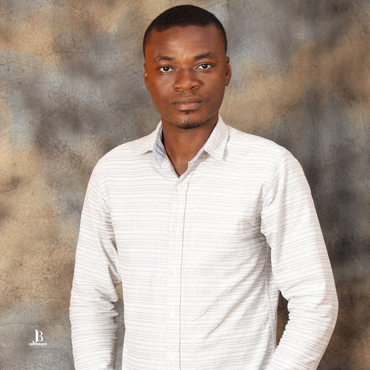 kayodeoyadele's tweet photo. #NewProfilePic https://t.co/Om1v5HLYRf