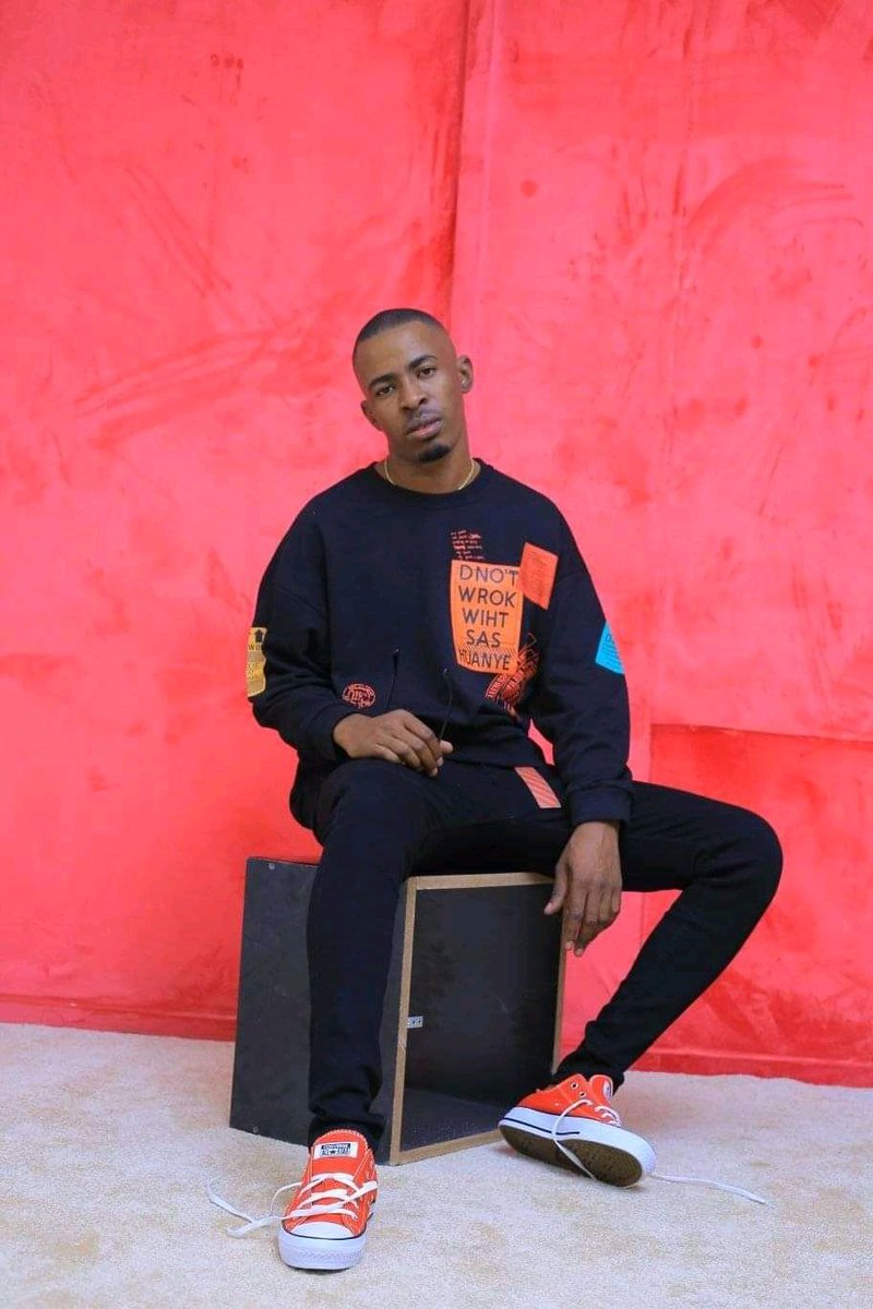 shakzboutiqmbra's tweet photo. Rate my look out of 10?
We are open for all your latest trends in street wear.
#Certifiedcelebritystylist
#Celebritystore https://t.co/BBDw2lckNH