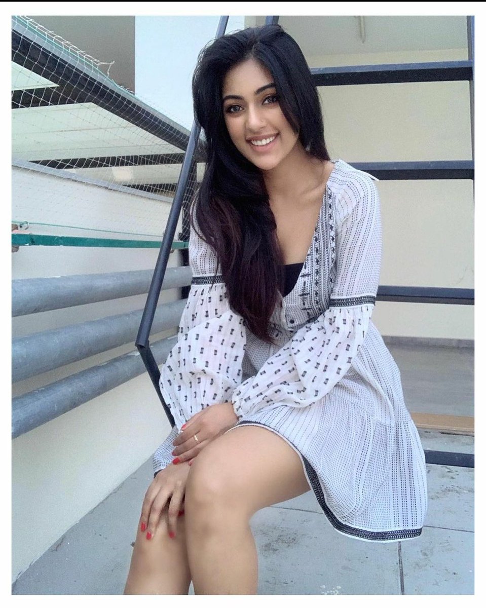 Looks like @ItsAnuEmmanuel had a relaxing #Sunday ๐ค๐ค
#AnuEmmanuel #Tollywood #TollywoodActress #AlluduAdhurs #MahaSamudram https://t.co/ur23TwQqFq