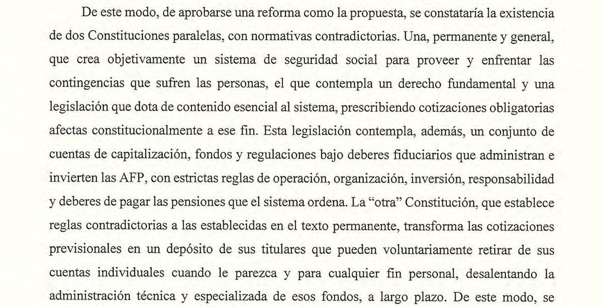 Revisando la presentación al TC del ejecutivo sobre el retiro del 2do 10% a las AFP destacaría los siguientes pasajes: el primero refiere a la existencia eventual de una Constitución paralela hoy. Es una crítica curiosa pues supone asumir que ya es así (ya se retiró un 10%) 
Hilo