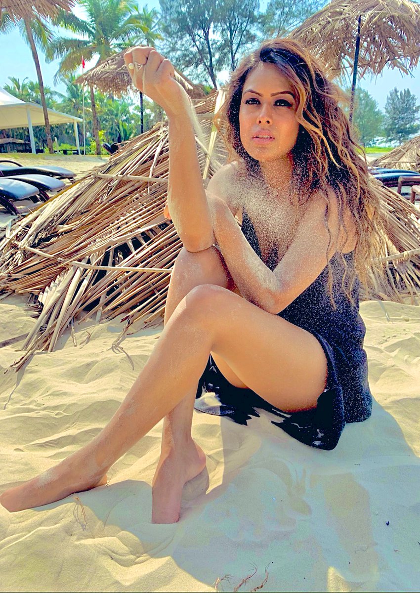 Theniasharma's tweet photo. 🏝 https://t.co/kgtZqoVPCc