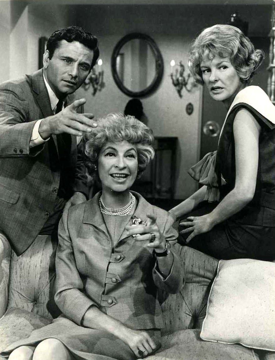 Karaszewski's tweet photo. Wait - Peter Falk and Elaine Stritch did a TV series together... Why has this been kept from me? #TheTrialsOfOBrien https://t.co/CF6EP70ywu