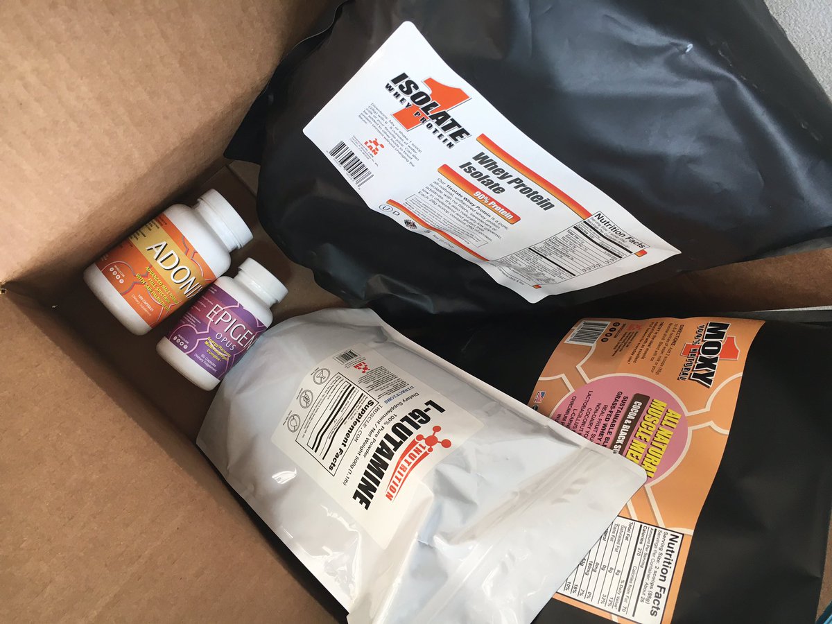 freestyleojisan's tweet photo. 初めてのLAN商品を購入しました！
飲むのが楽しみです！
#TEAMLAN
#1MOXY
#1ISOLATE
#L_GLUTAMINE
#ADONIX
#EPIGENOPUS https://t.co/OJ7iIrPbyC