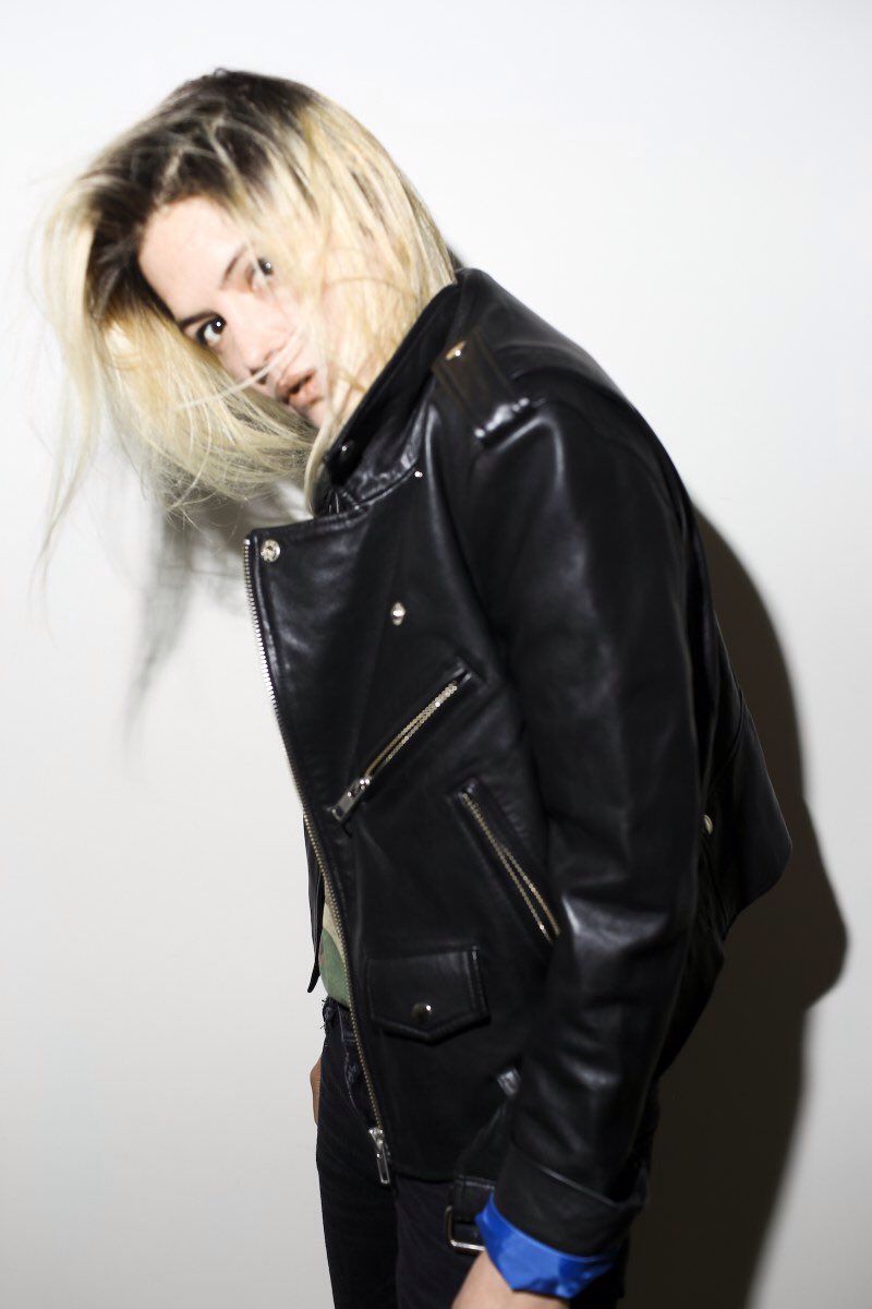 Happy birthday Alison Mosshart 