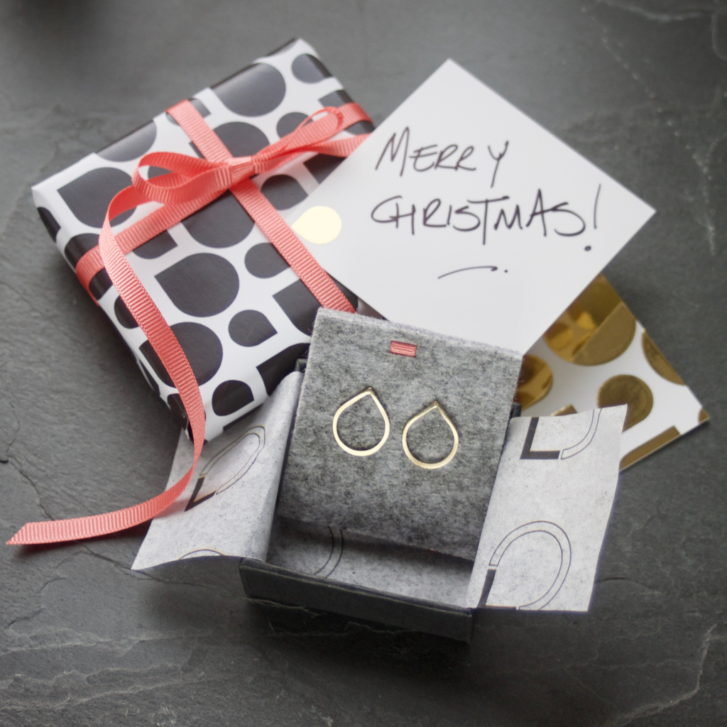 Just to make your week a little bit easier, I've added a gift wrap option to both my website &amp; Etsy stores. 

Your items come packaged in branded box &amp; tissue as normal &amp; you also add black &amp; white branded paper &amp; a coloured grosgrain ribbon bow to match the pull tab inside.