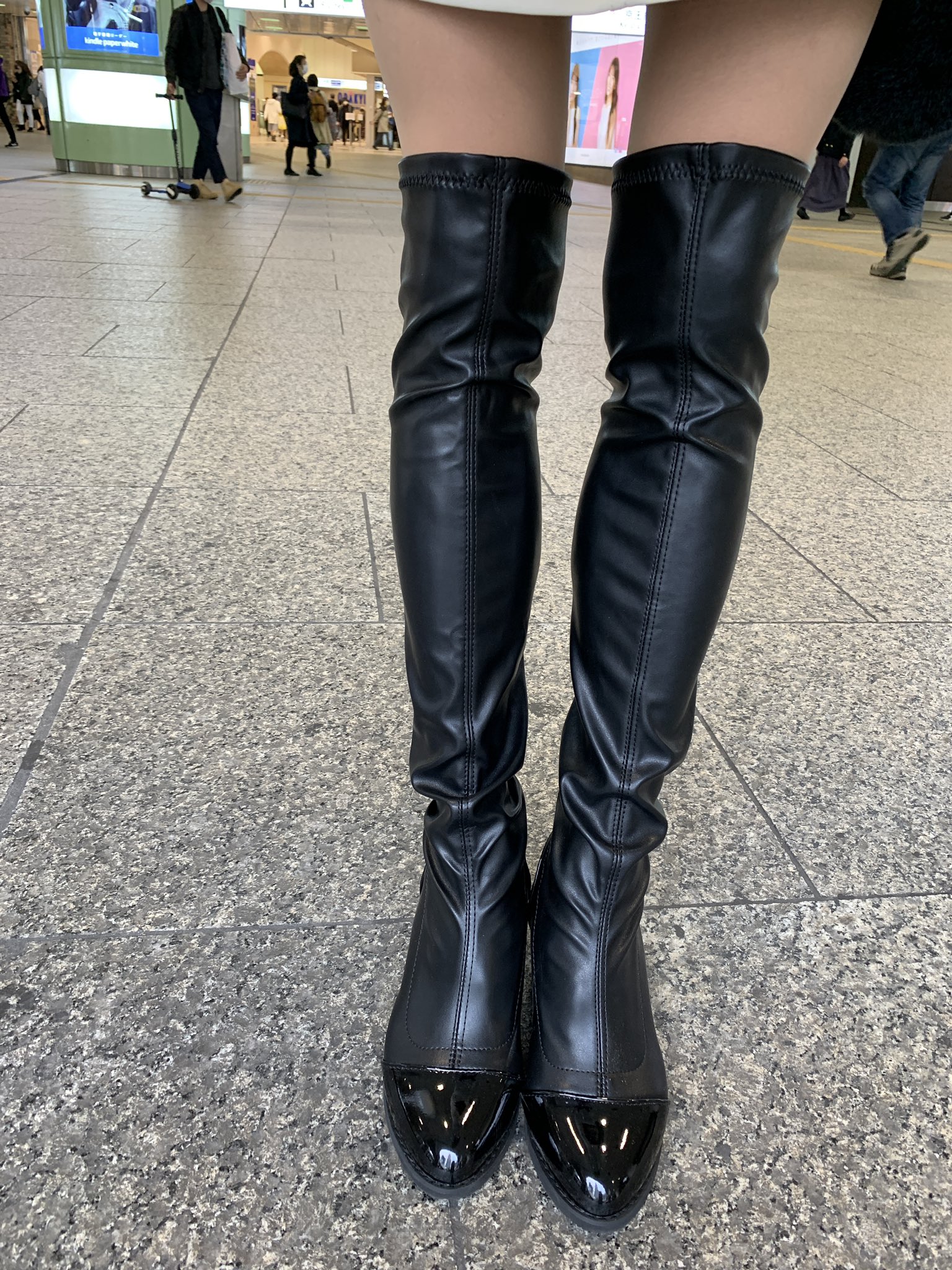 何でも揃う jojozoey on  X: 靴