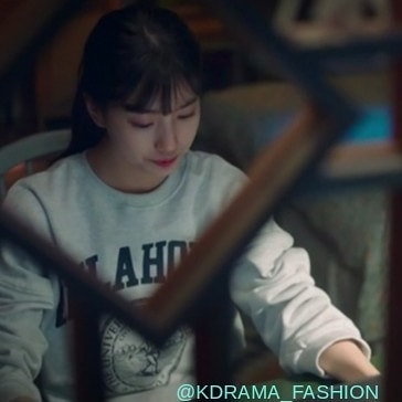 kdrama__fashion's tweet photo. Suzy wore BJOUE 20FW Oklahoma Print MTM, WH Melange in Start-Up Episode 12.
#suzy #baesuzy #수지 #배수지 #스타트업 #드라마패션 #브쥬 #BJOUE #startupdrama #start_up #startup #suzystyle #suzyfashion #startupdramafashion https://t.co/BSN0PHryus