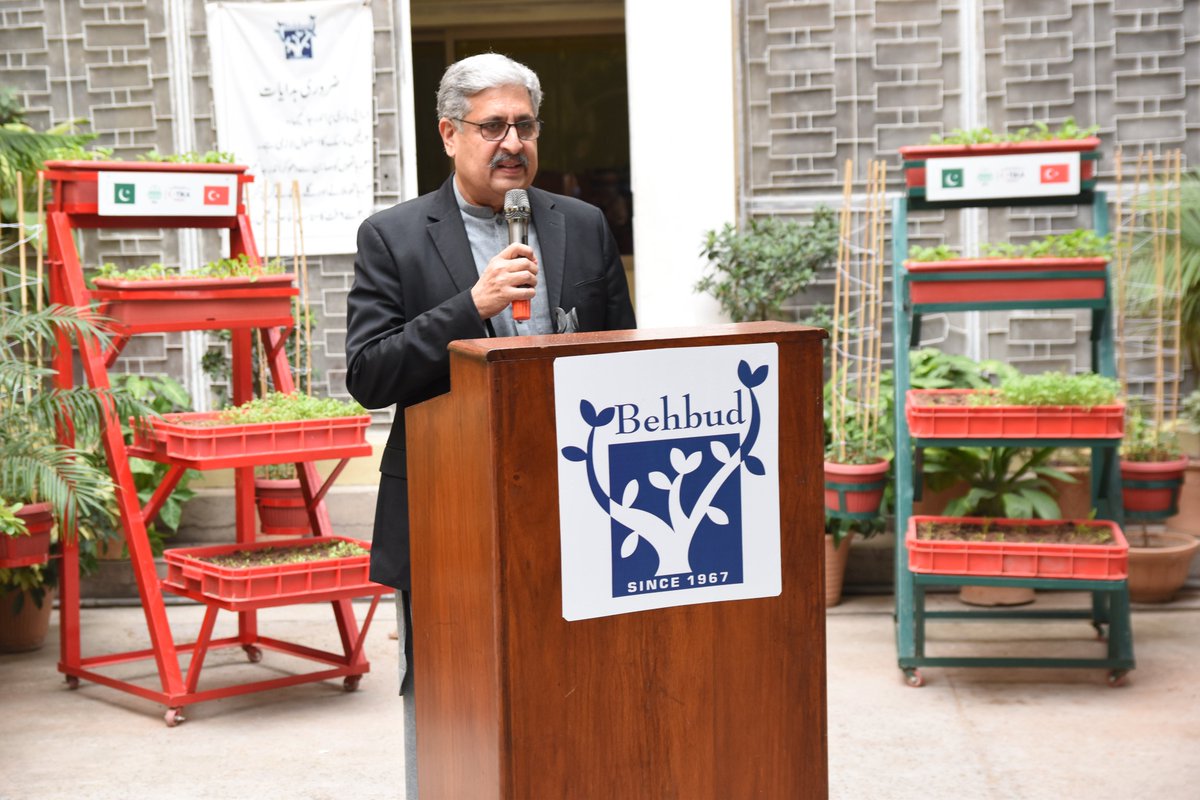 BehbudRwp's tweet photo. At Behbud, Kitchen Gardening Stands, given by @RdaRawalpindi are distributed among the women with the courtesy of @TariqMurtaza13. Kitchen Gardening is a unique kind of project and will contribute in the poverty reduction of Pakistan. https://t.co/4gV5OMUDcR