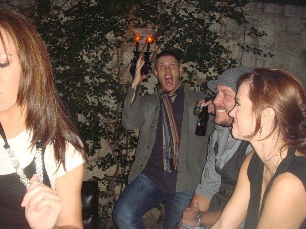 2poes's tweet photo. Небольшой тред фоток каста спн заслуживших ваше внимание 

#Supernatural https://t.co/7cmILDqFOQ