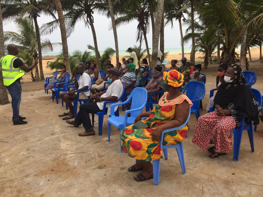 af_ruralwater's tweet photo. #PASPEA
Poursuite des échanges avec les habitants des quartiers impactés par les travaux de remplacement des conduites en amiante ciment dans la basse ville d'Aného! https://t.co/2w8M0DYDGI