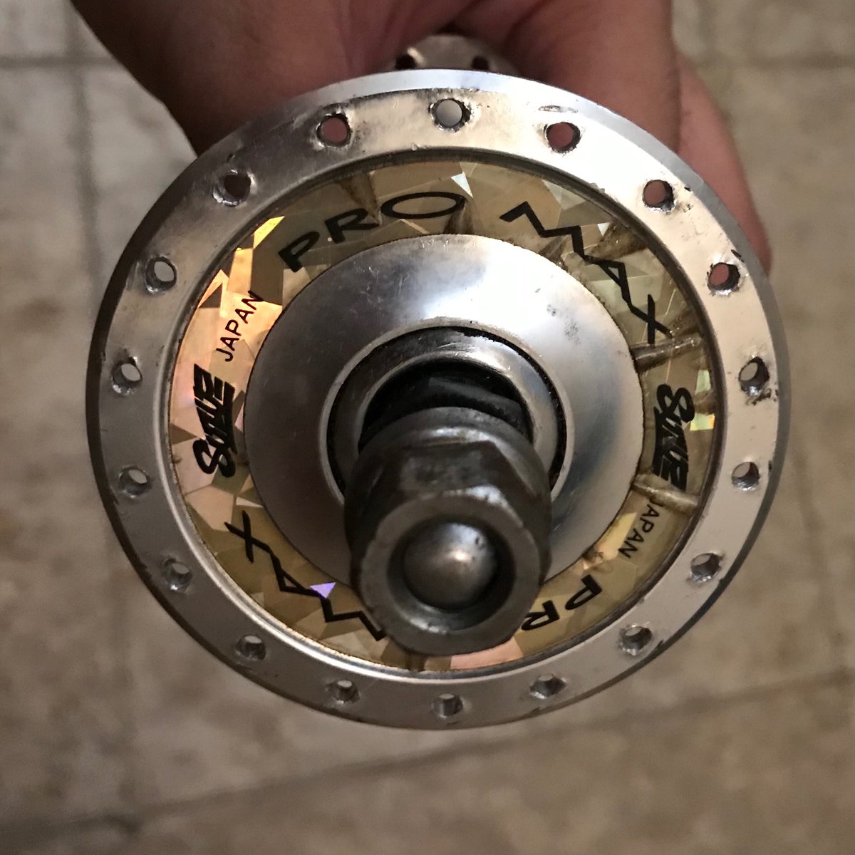 BerjualanS's tweet photo. #fnfjb dijual Front Hub Depan Suzue Promax NJS ... kondisi Oke ... Lokasi jkt selatan, diutamakan COD ...
Harga 1.650.000 atau Tukar Sepatu Cleat Road Shimano sz 45/46 + Pedal Cleat Road Shimano. Kontak WA tertera https://t.co/5CZekyKccv