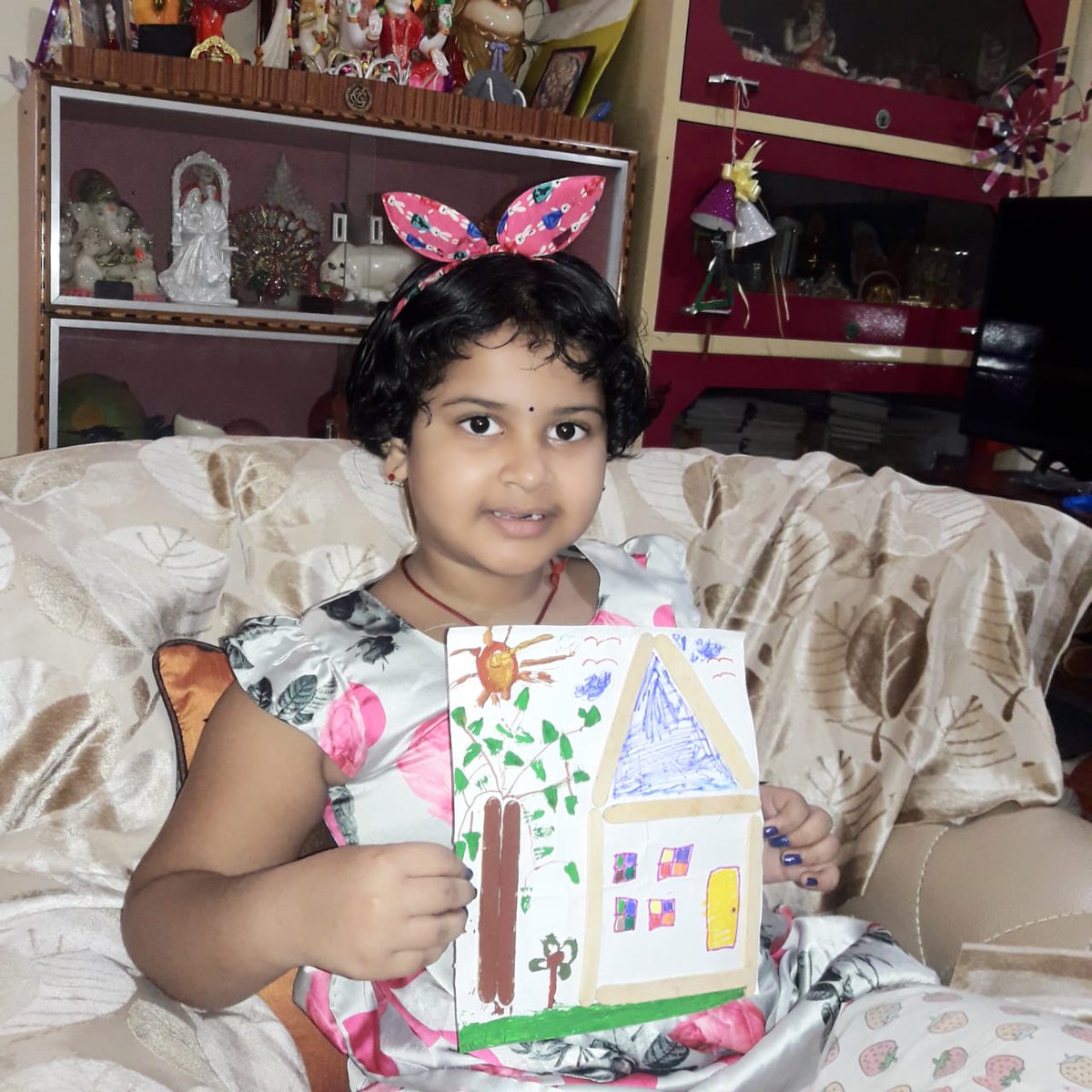 SAI_Edu_In's tweet photo. The little kids, with their own creativity, made a beautiful scenery. This activity helped develop their naturalistic intelligence and fine motor skills.
#NaturalisticIntelligence
#FineMotorSkills
#21stCenturySkills
#ArtCraft https://t.co/9stC9OlbOm