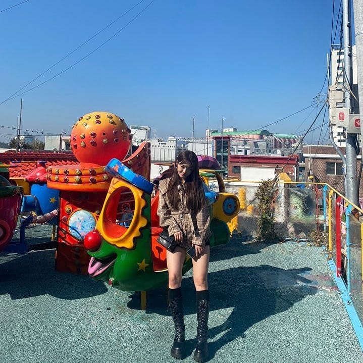 fiq_D_flover's tweet photo. [💌#fromis_9] [🍞 shy9_29] 
-Instagram Update-

+ so adorable. Let us be happy in the future too. I love you ❤
#everyoneitsJisuniesbday~~!!
#everyoneintheworld~~!!
#congratulationsJisun

#송하영 #SONGHAYOUNG
#fromis_9 #프로미스나인
@realfromis_9 https://t.co/HSmzWcvb0g