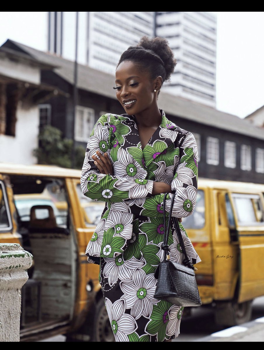 JemimaOsunde's tweet photo. C I V I L  S E R V A N T 

Makeup by @NaraOzim 
Styled by @stylepundit 
Photos taken by @mide_wey https://t.co/xL7Sfg7dVd