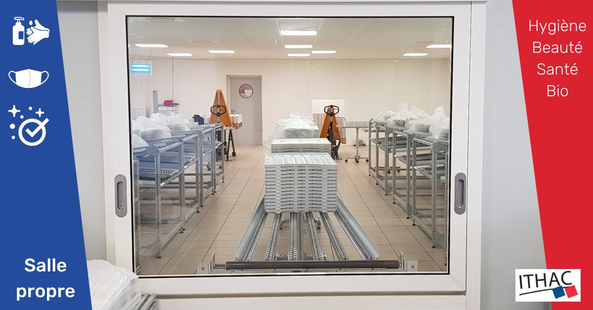 🔹 Petit coup d'œil vers notre salle propre, propice aux prestations nécessitant un environnement contrôlé 👌
🔹 Une salle dans laquelle gants, charlottes, blouses blanches et règles d'hygiènes sont obligatoires en tout contexte