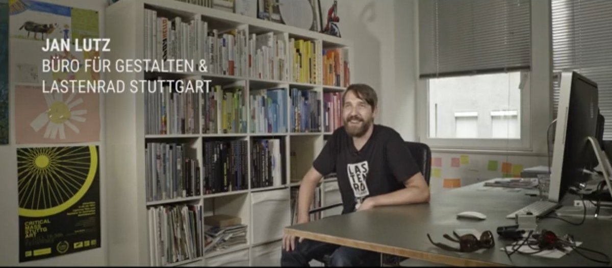 #Stuttgart — Stau und #Feinstaub. Inmitten des ganzen Drecks findet sich jedoch eine erfrischende #Fahrrad-Szene, die sich täglich für eine lebenswertere Stadt und für die #Mobilität der Zukunft engagiert. #Kesselrollen jetzt auf <a href="/YouTube/">YouTube</a> 👇 <a href="/kesselrollen/">Kesselrollen</a> youtu.be/LXyYZMjBoIQ