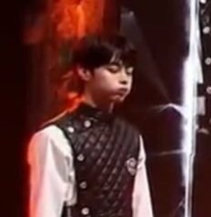 hubiLove1's tweet photo. You want us going back to these?
Back to moments where our Hanbin had thoughts that he shouldn't have?? Moments where you guys didn't give a shit when he was clearly mistreated just because he's not your fave?
Oh no! Oh no please. 😖
We're good. We're fine with waiting. https://t.co/eGje5WxdVc