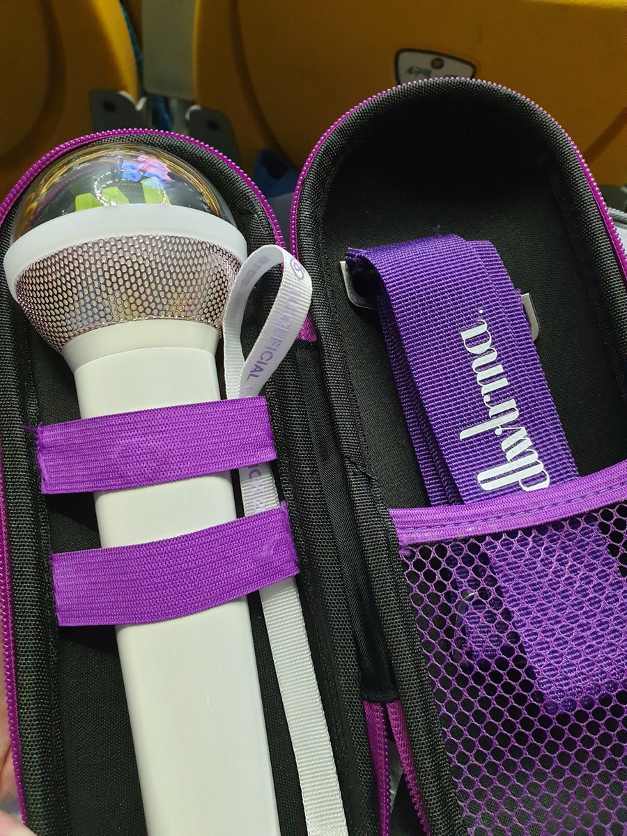 mingukiu's tweet photo. before the concert i met briefly with someone i only met here on twitter before, who i cannot talk to anymore today.. she gave me this light stick case as a gift which i will treasure forever 💜 https://t.co/XfgSqSTemi