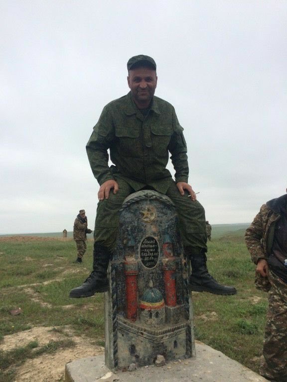 Vefa73653131's tweet photo. @GaroTamaz @MilikhYevdayev @AzerbaijaniJews We have too much examples of Armenian vandalism, lets not to start. https://t.co/Cwf05H9U2f
