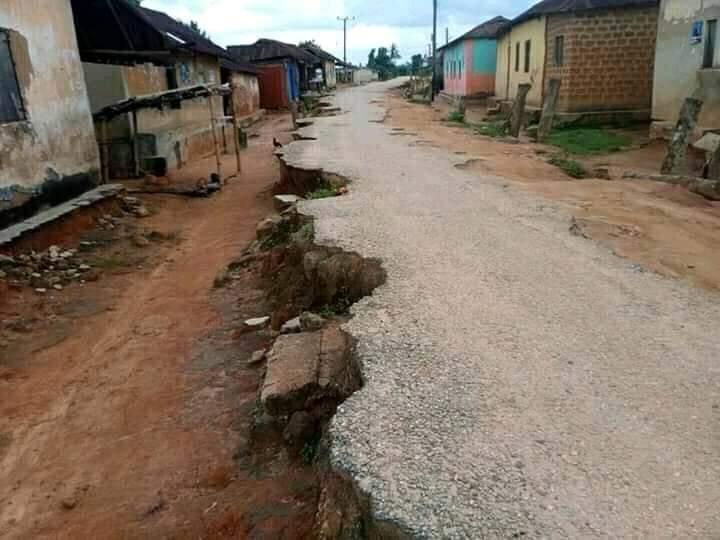 marcusadampah's tweet photo. The year of roads Akufo-Addo promised.
#AkuffoAddoIsScam https://t.co/3IXZoqmKcV
